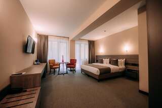 Отель DiliJazz Hotel & Restaurant Дилижан Улучшенный двухместный номер Делюкс с 1 кроватью или 2 отдельными кроватями-4